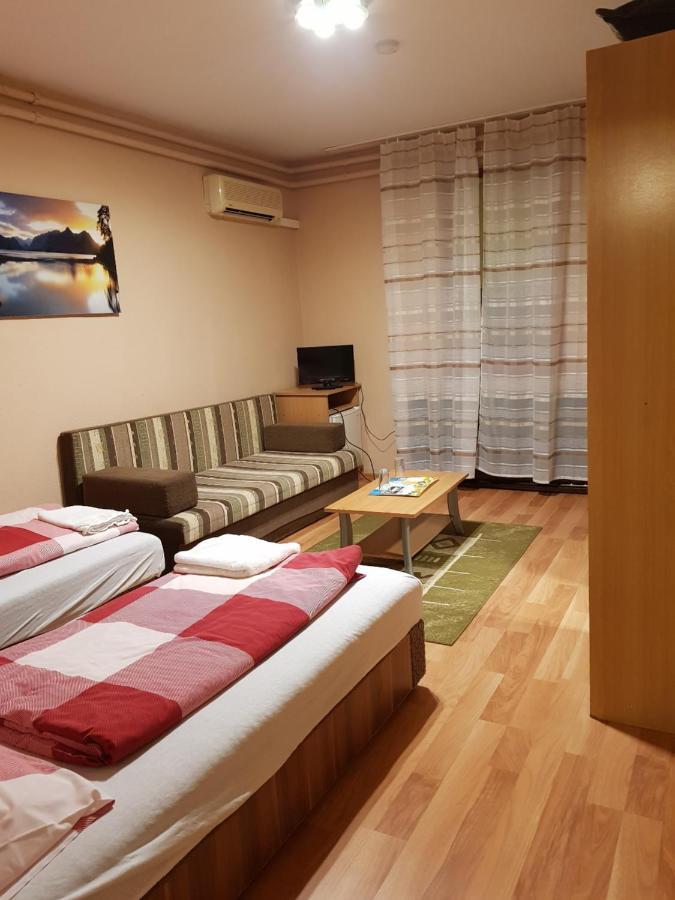 Fortuna Panzio Hotel Orosháza Exterior foto